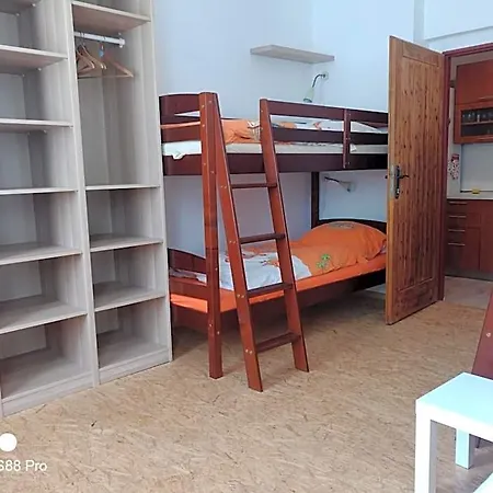 Brloh V Orlických Horách Alojamento de Turismo Selvagem *